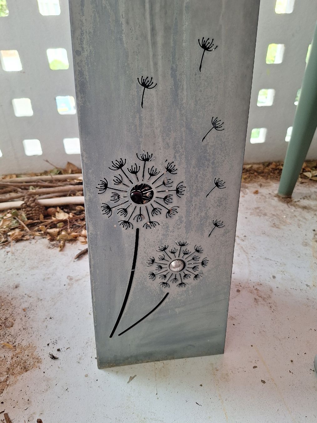 Vasi per fiori: Vogelbad/Blumentopf mit Ständer Pusteblumenmotiv  – Usato da Stettlen venduto da CySpocy 1
