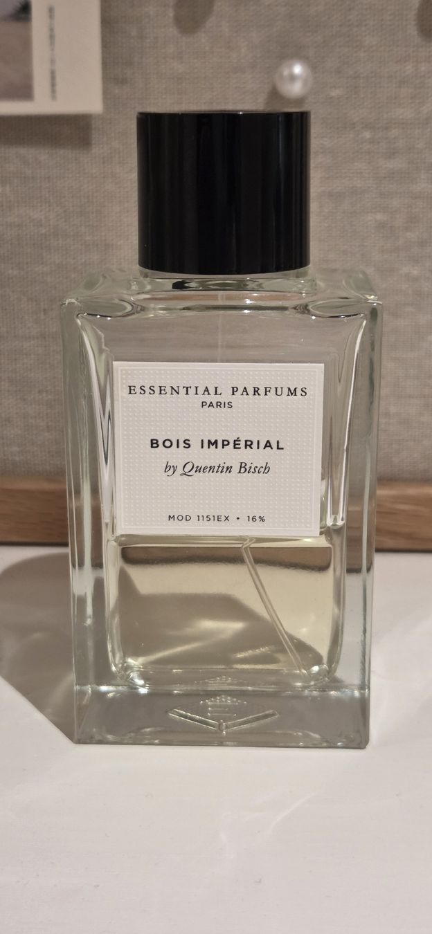 Profumi & Eau de Toilette: Essential Parfums Bois Impérial, 40ml – Usato da Wangen ZH venduto da Benihas
