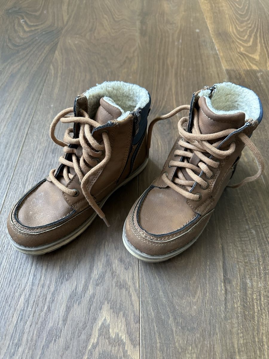 Chaussures garçon: Flash Winterschuhe Gr. 33 – D'occasion à Muntelier par sandberg5
