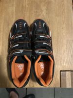 Fahrradschuhe Grösse 44 orange/schwarz neu