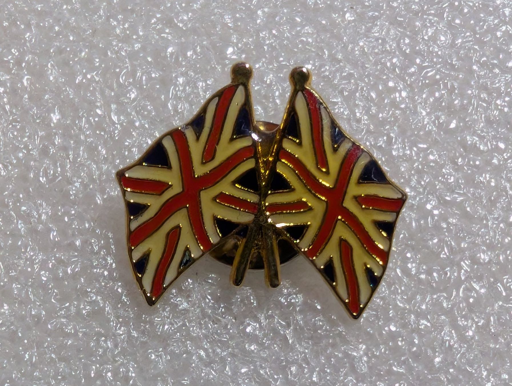 Placchette & Badge: Ansteckpin 253: Flagge – Usato da Oppligen venduto da Pin-Fall-Shop