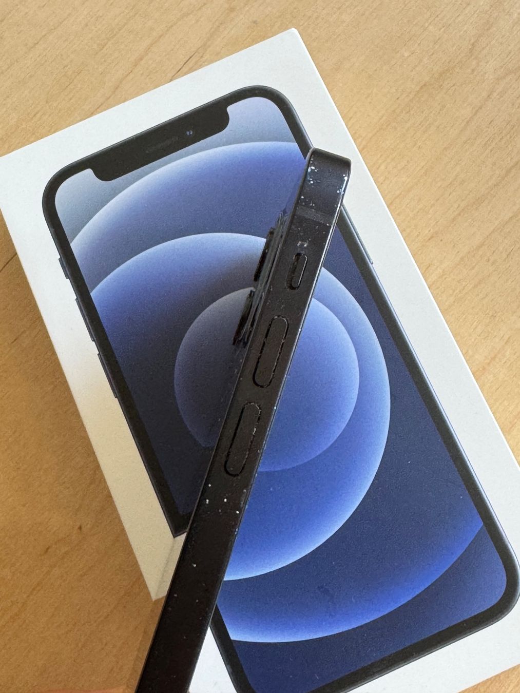 Apple Portables: Apple iPhone 12 mini 64GB Schwarz – D'occasion à Biel/Bienne par anotherarchitect 4