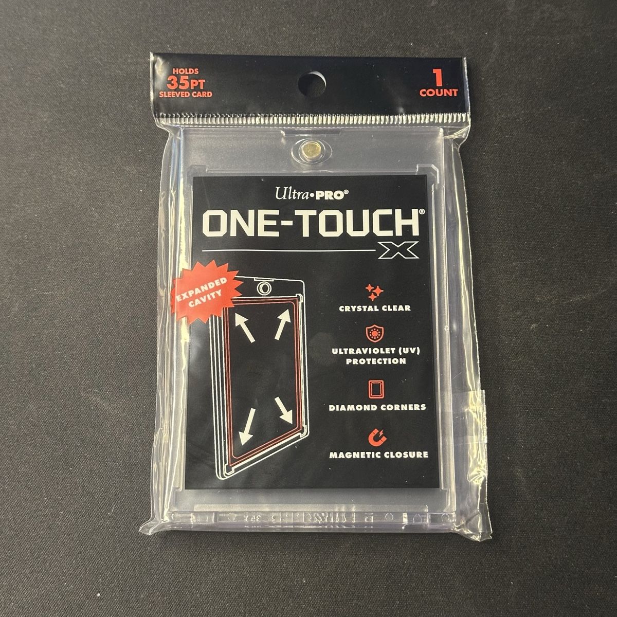 Carte collezionabili: UltraPro One-Touch Magnetic Cardprotector – Nuovo e nell'imballaggio originale da Wil SG venduto da shinycardboard