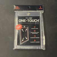 UltraPro One-Touch Magnetic Cardprotector
