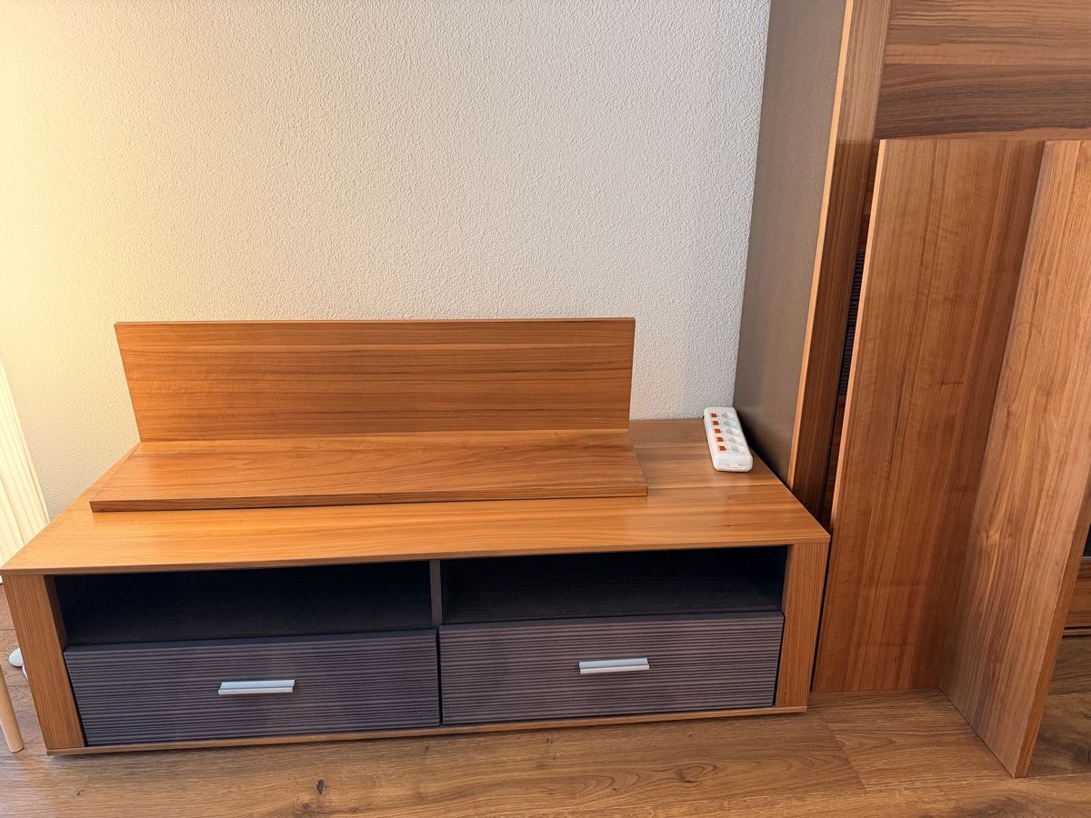 Pfister TV Möbel: Möbel Pfister TV-Möbelsystem/ Wohnwand aus Nussbaum Echtholz – Gebraucht aus Adliswil von ten_2768 7