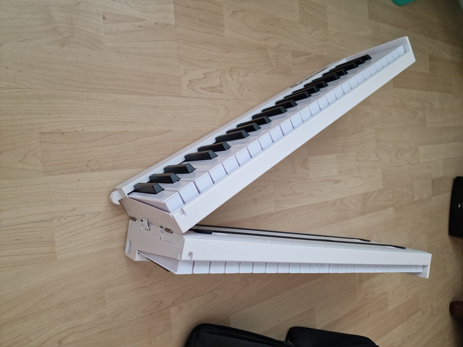 Musikinstrumente: Digital Piano klappbar – Gebraucht aus steinhausen von eiche09 3