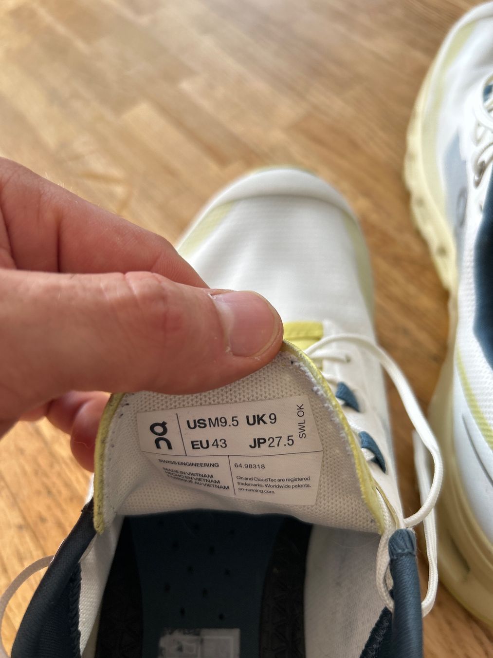 On Chaussures hommes: On Cloudvista 43 / 9,5 – D'occasion à Hinterkappelen par ChelseaPlayer 6