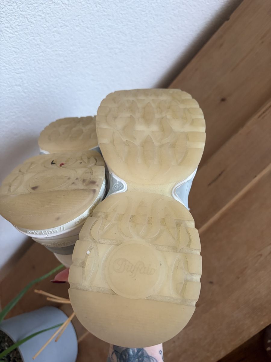 Buffalo Damenschuhe: Buffalo Schuhe – Gebraucht aus Rüderswil von dariasophialuisa 2