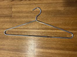 Stabiler Metall - Kleiderbügel - Cintre métallique robuste