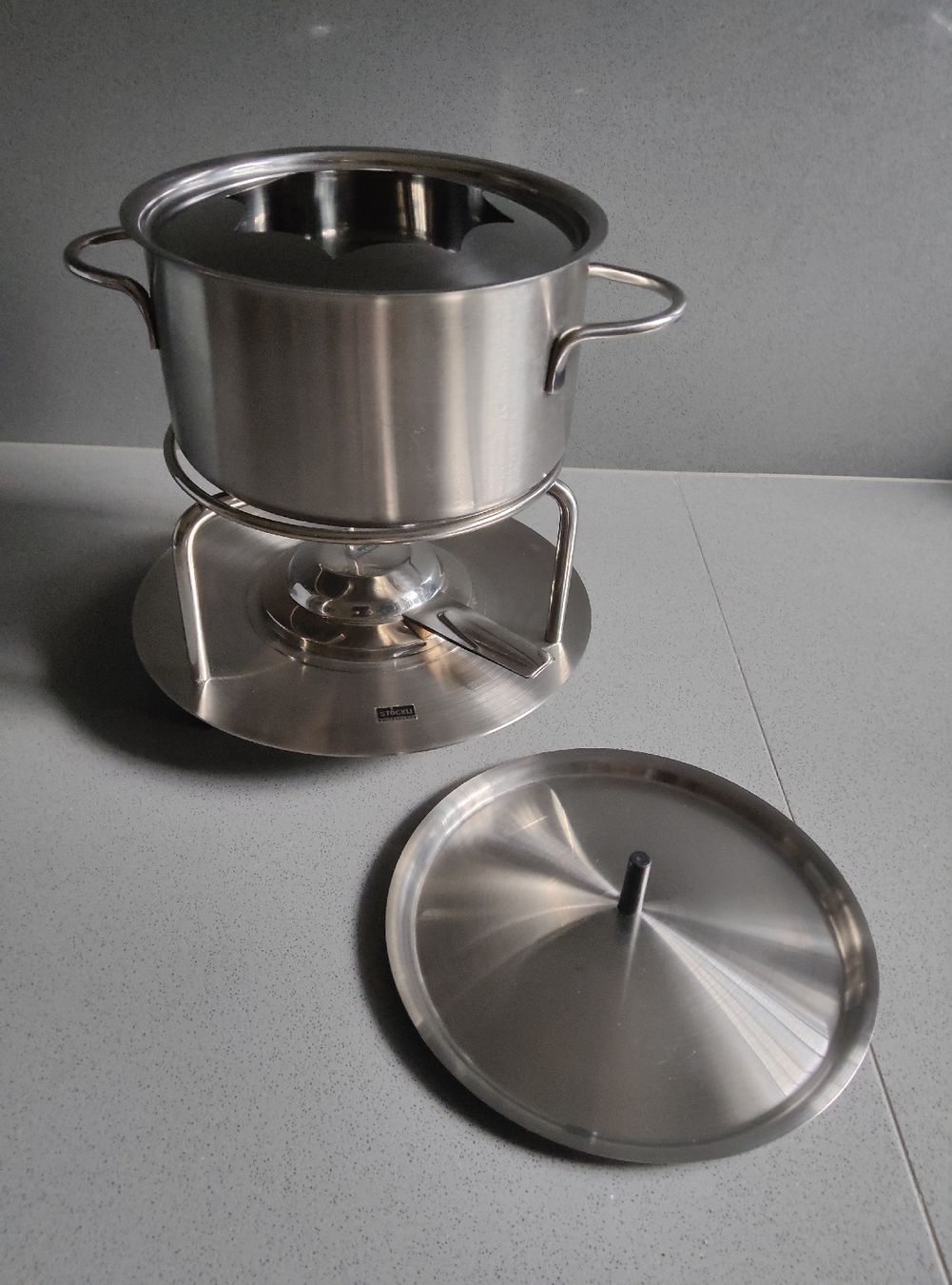 Stöckli Pfannen: FONDUE - Garnitur / STÖCKLI Aragon – Neu (gemäss Beschreibung) aus Minusio von Todesca 2