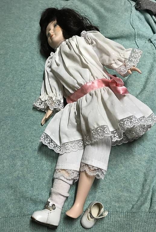Poupées: Poupée ancienne en porcelaine – D'occasion à Estavayer-le-Lac par mar_2s6b 4