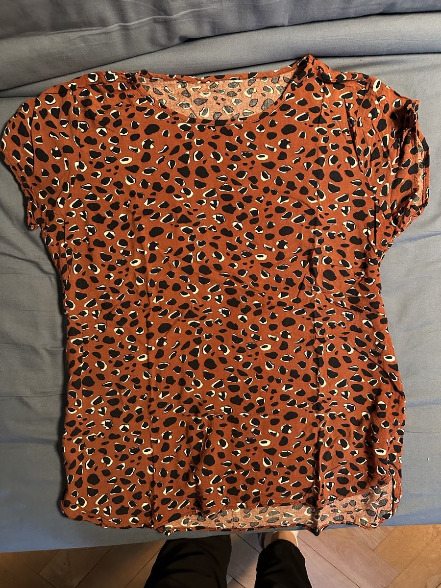 T-shirt: Damen T-shirt Leo Grösse M – Usato da Luzern venduto da nisssa