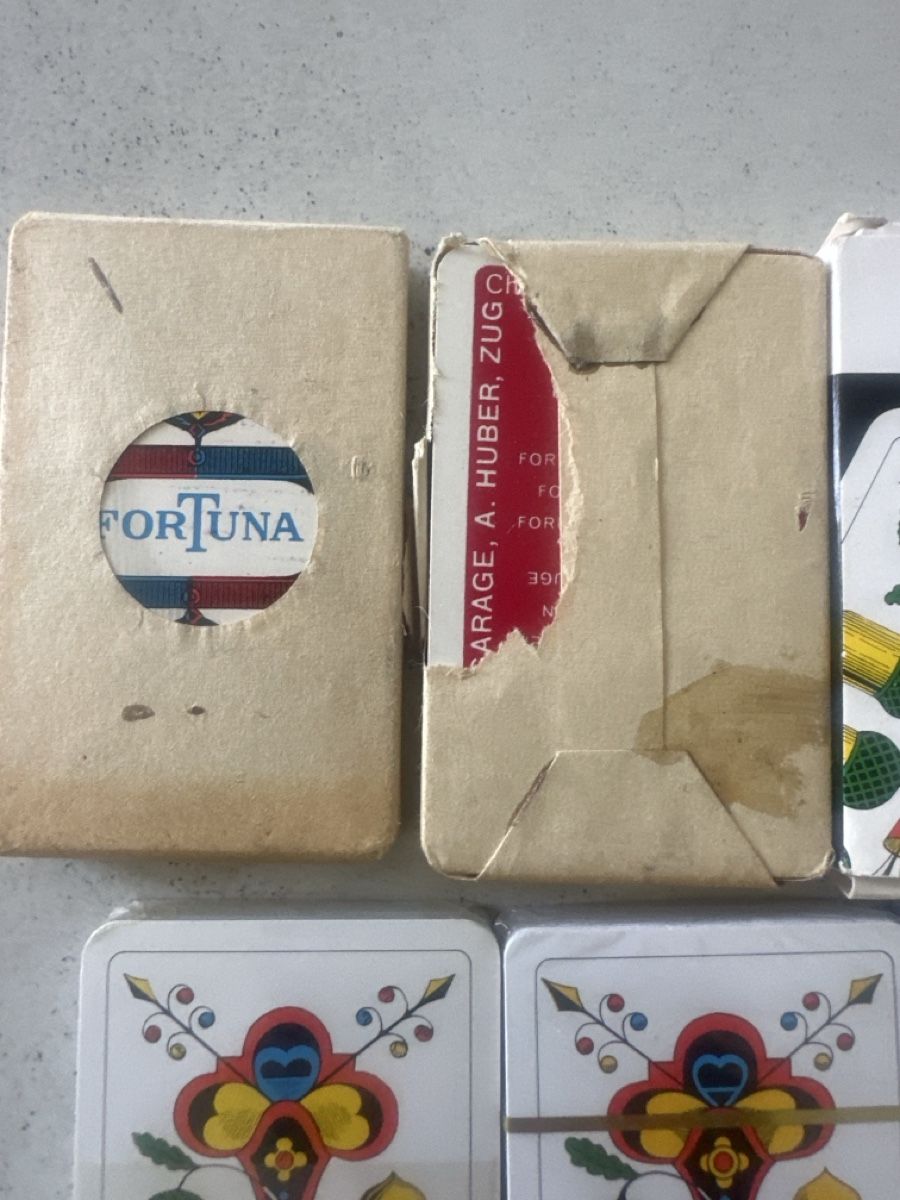 Spiele: Set aus 9 Sätzen Jasskarten – Gebraucht aus Baar von Hillsboro 1