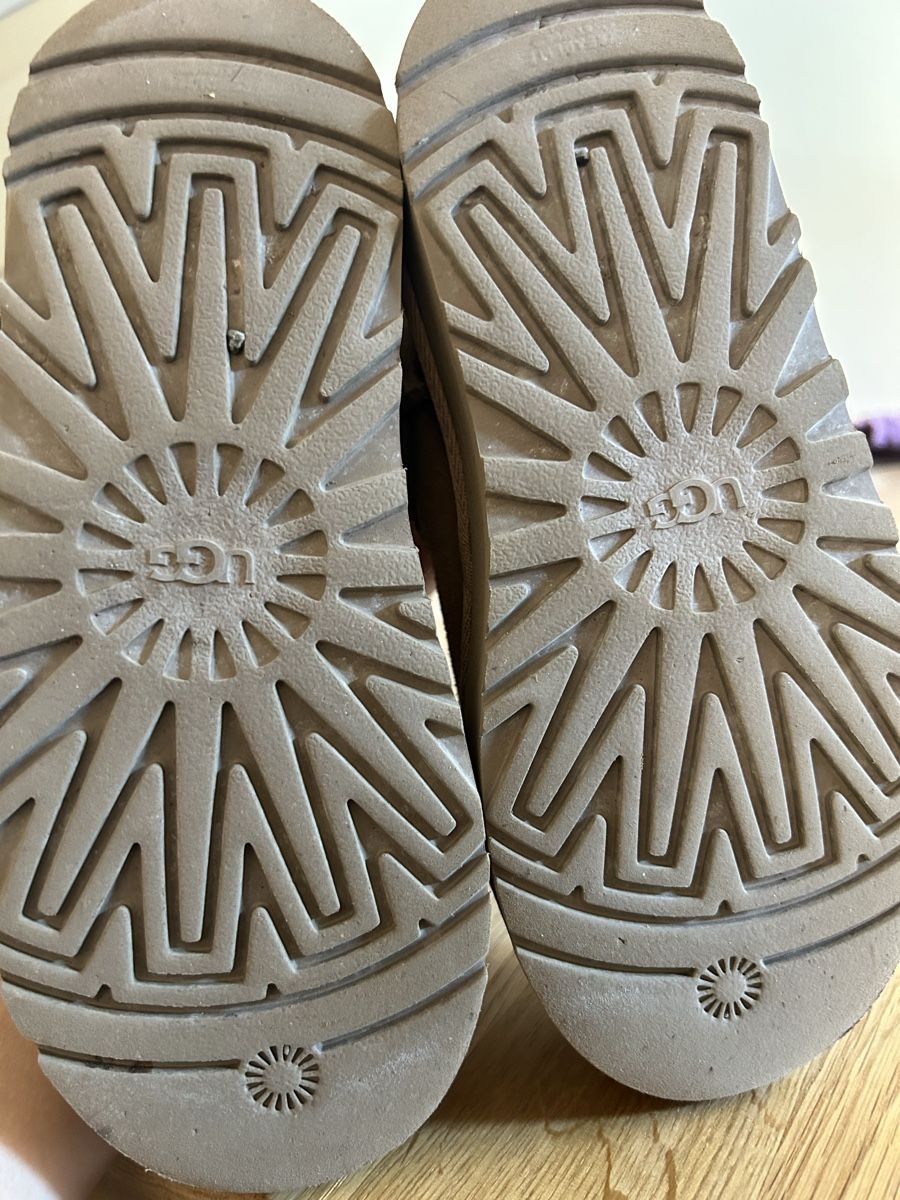 Ugg Damenschuhe: Ugg Plattform, 35 – Gebraucht aus Stäfa von Michelecarmen8892 4