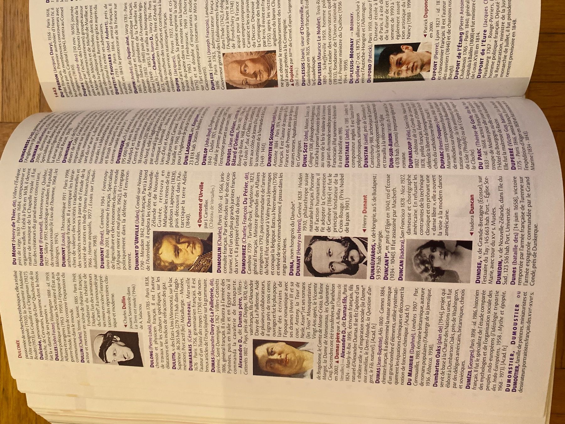 Libri: Le Petit Larousse illustré 2014 – Nuovo (secondo la descrizione) da La Tour-de-Peilz venduto da leu_hnf6 3