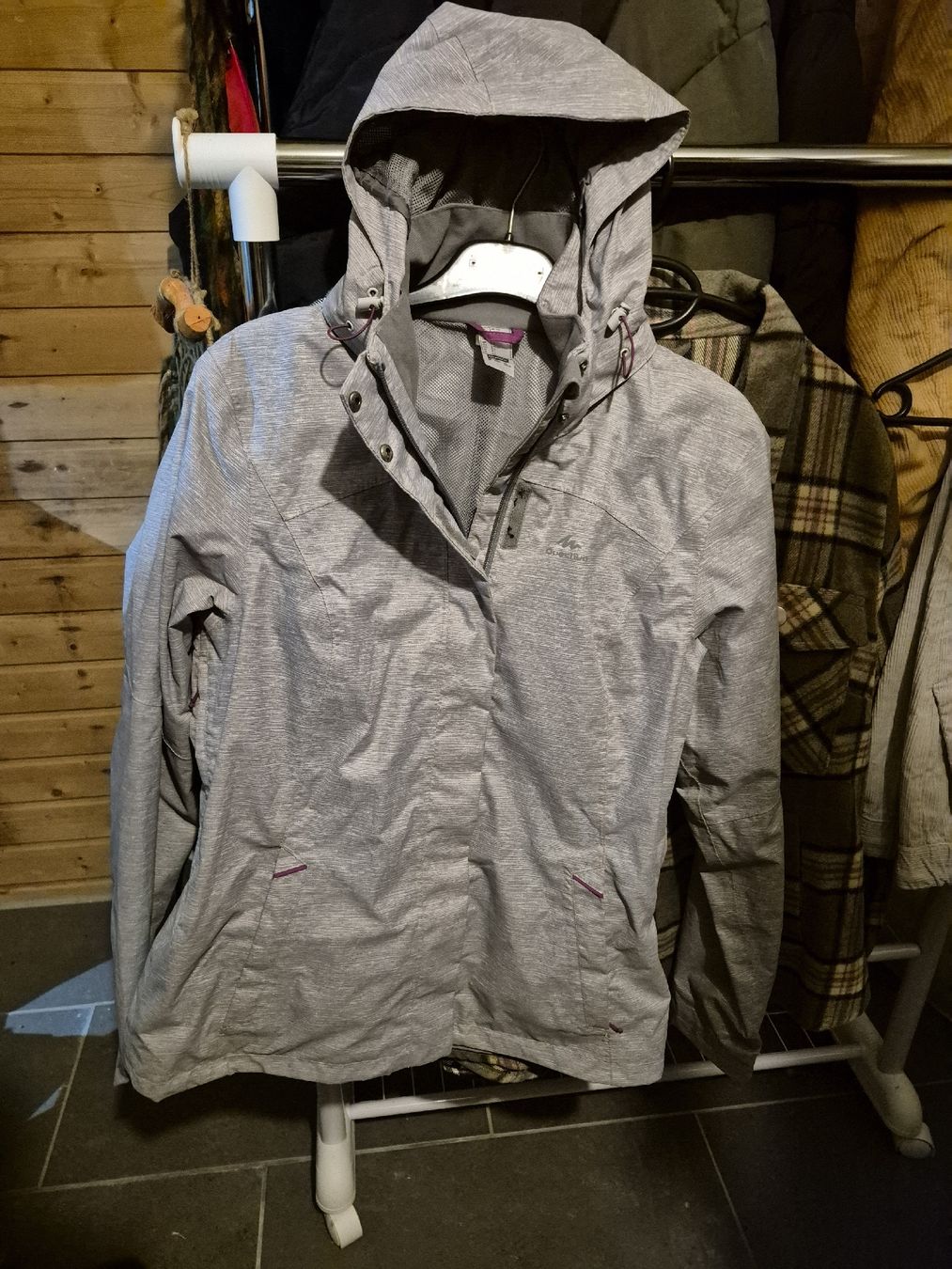 Decathlon Giacche: Wasserdichte Jacke – Nuovo (secondo la descrizione) da Wislikofen venduto da Ana.Gomes 7