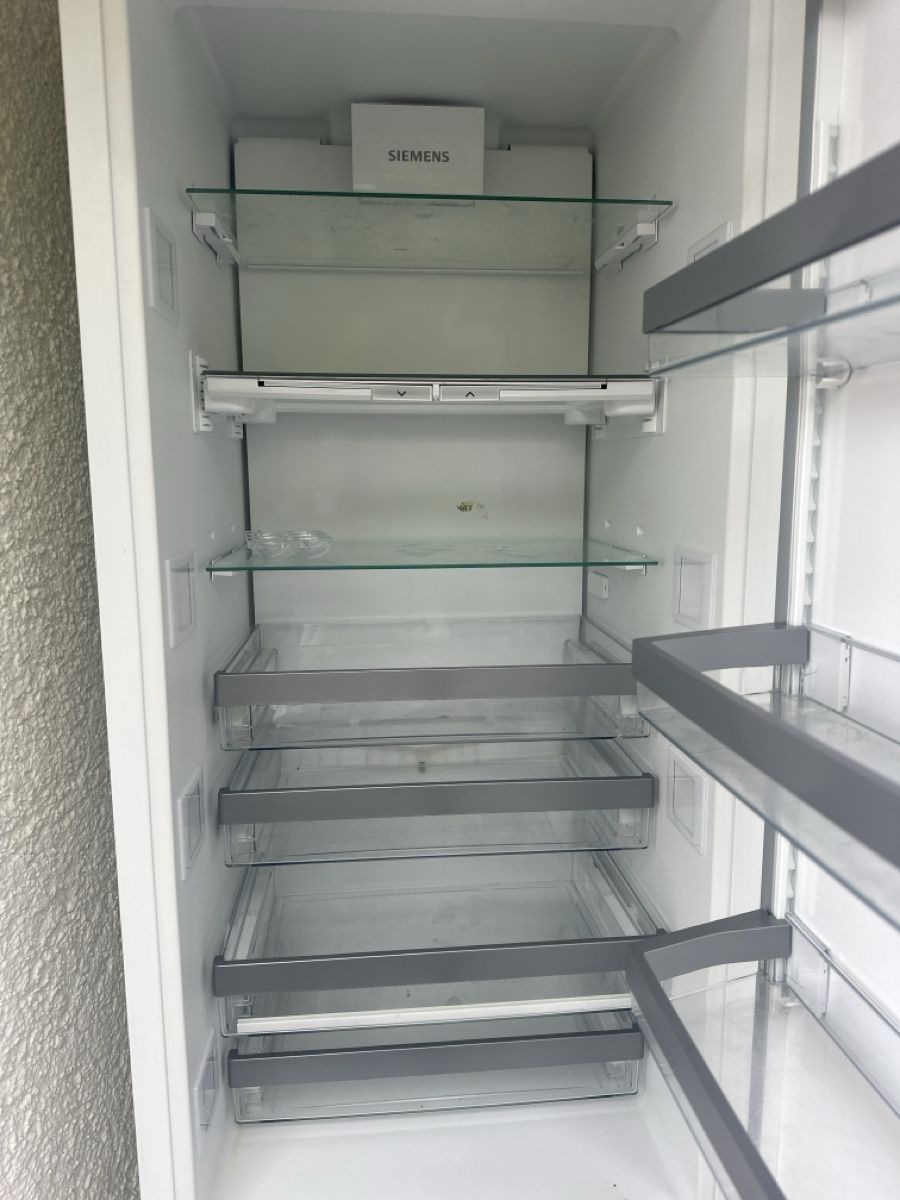 Frigoriferi: Siemens Einbaukühlschrank – Usato da St. Gallen venduto da Ursula66 1
