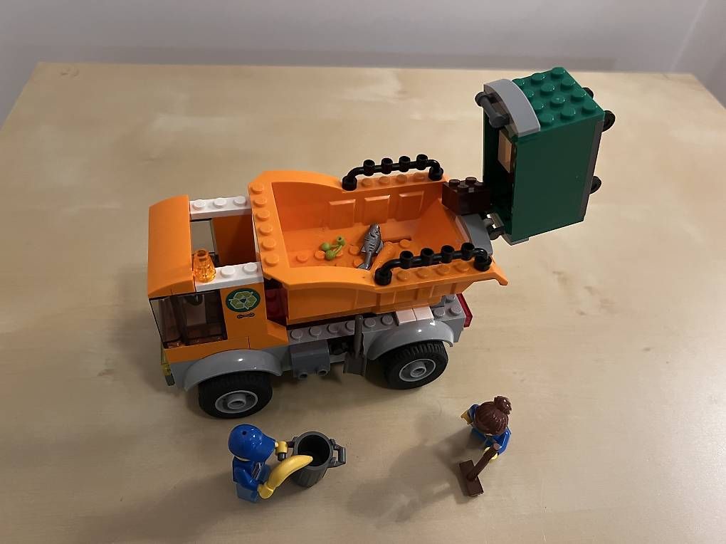 Kit di costruzioni: Lego City 60320 Müllauto – Usato da Zürich venduto da Voerny 1