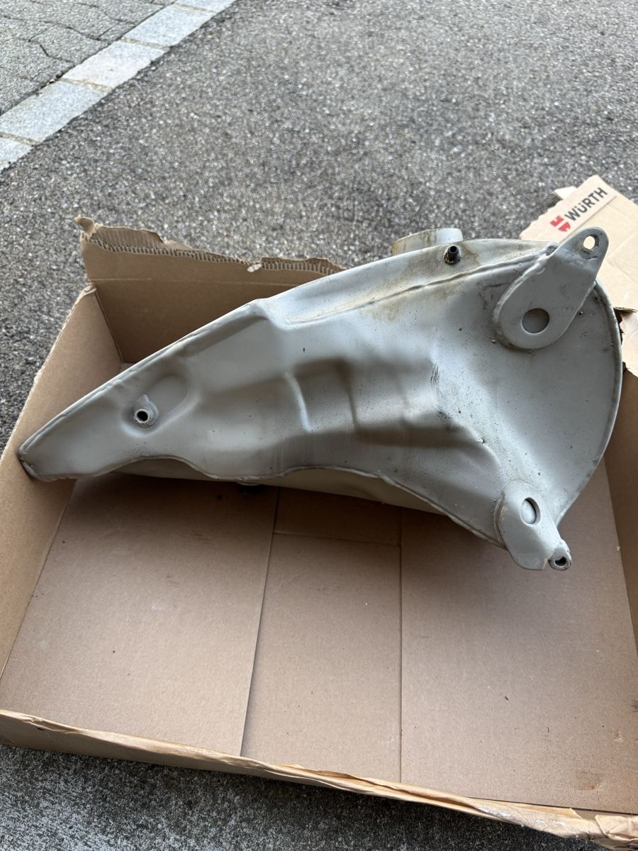Harley-Davidson Sonstiges Fahrzeugzubehör: Harley Davidson 5 Gallonen Tank Panhead Shovelhead – Gebraucht aus Flawil von JamesDon 7