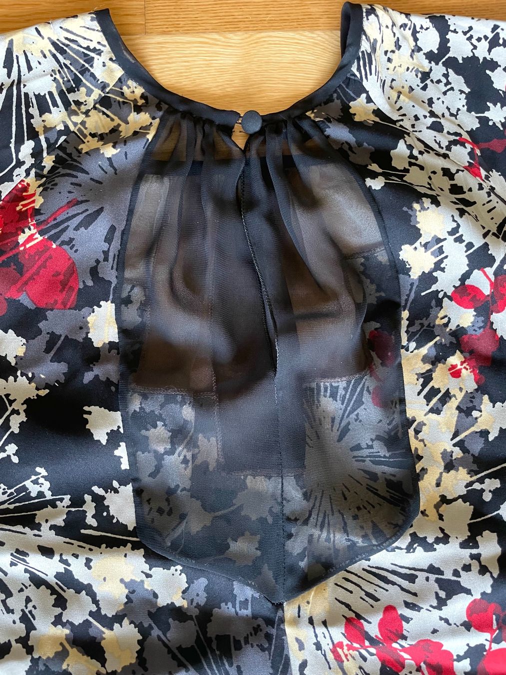 Kleider: Seidenkleid aus Harrods London – Gebraucht aus Richterswil von IrynaL 4