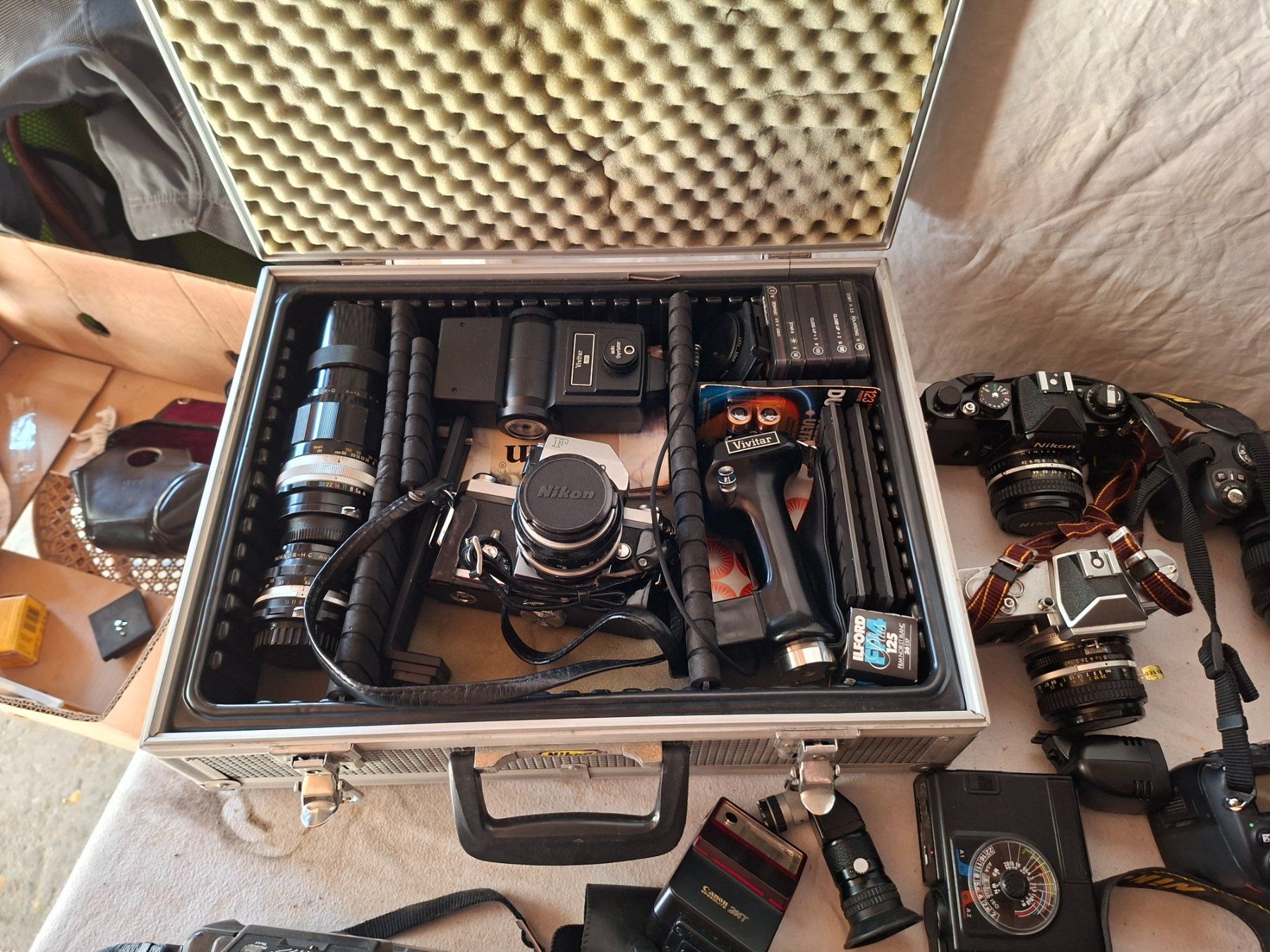 Nikon Kamera: Verschiedene Kameras – Gebraucht aus Masein von Vintagericcardo 4