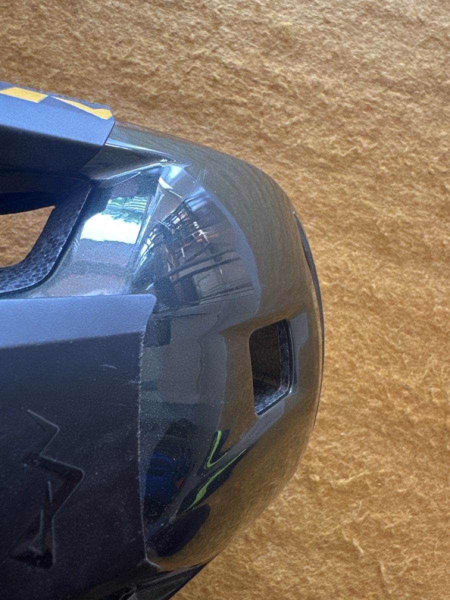 Abus Caschi: Abus Velohelm dunkelgrün 48-55cm – Usato da Biberstein venduto da Anka01 1