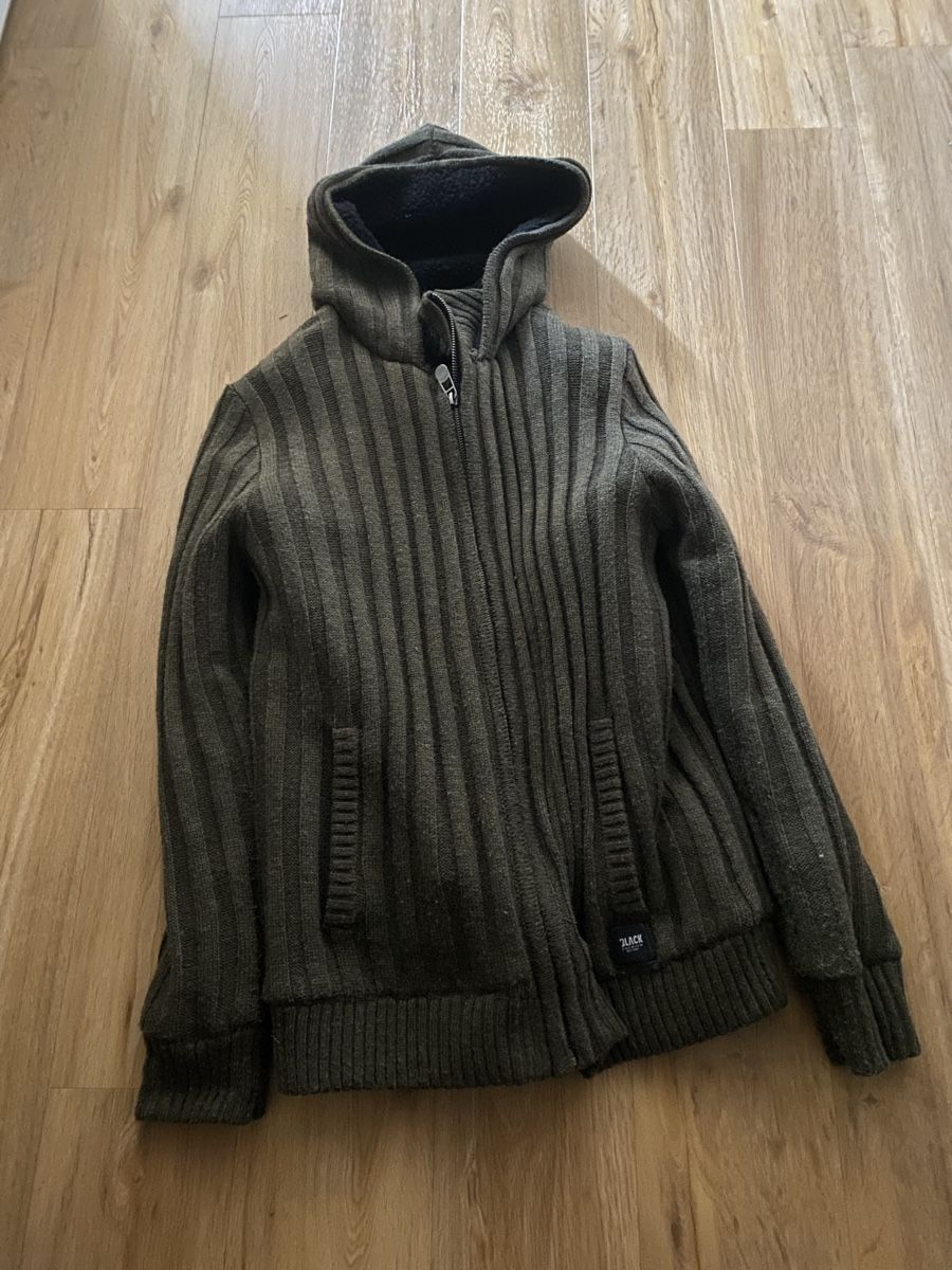 Vestes: Winterjacke L – D'occasion à Schmitten FR par ElCompadre
