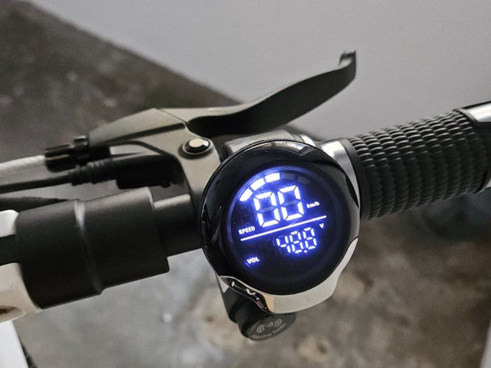Scooters: Trotti-Camper kompakter e-Scooter (nur einmal benutz) – Neu (gemäss Beschreibung) aus Zürich von P.N 3