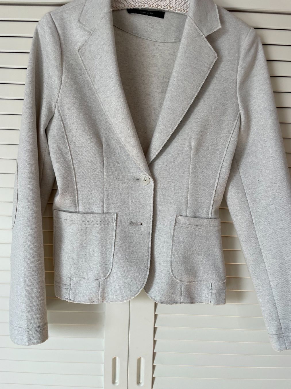 Giacche: Blazer Gr. S grauweiss/glitzer neu – Nuovo (secondo la descrizione) da Duggingen venduto da osere