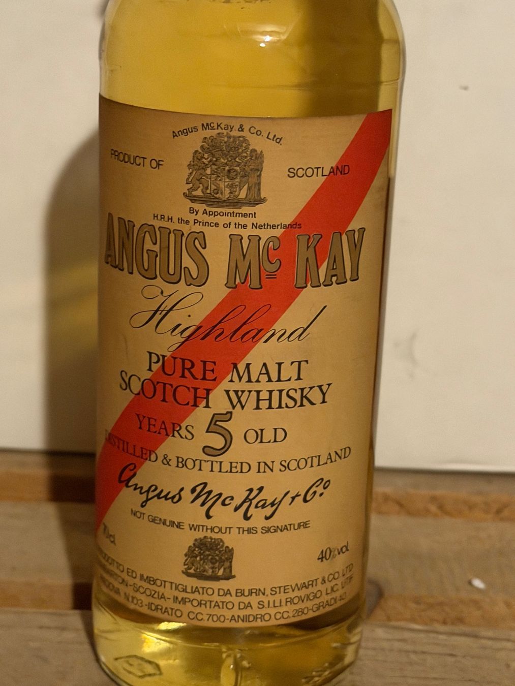 Bevande alcoliche: ANGUS McKAY Scotch Whisky  5 Years old – Nuovo (secondo la descrizione) da Roche VD venduto da luc_jwm5 1