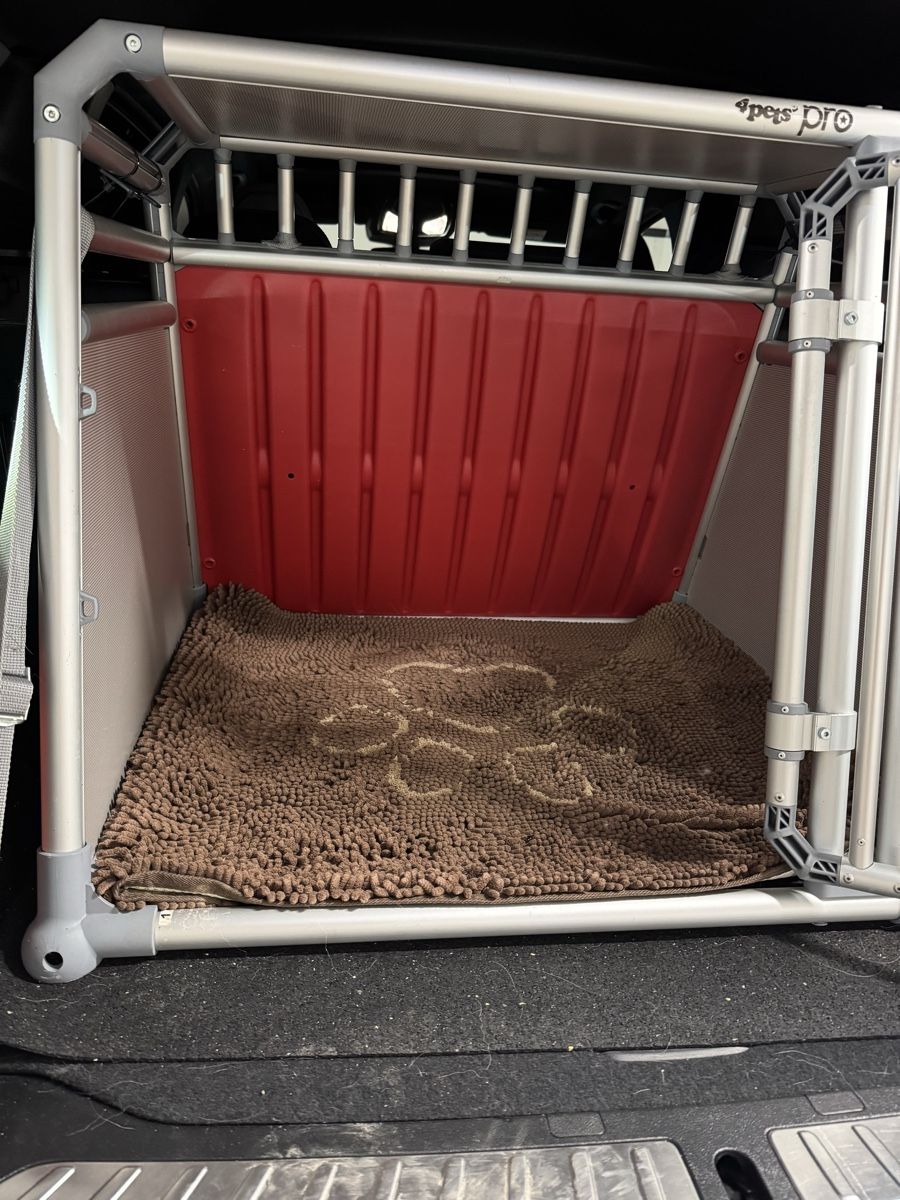 4pets Gabbie, trasporto & Sicurezza: Hundebox - 66 x 81.5 x 73.5 – Usato da Wallisellen venduto da ieegi 1
