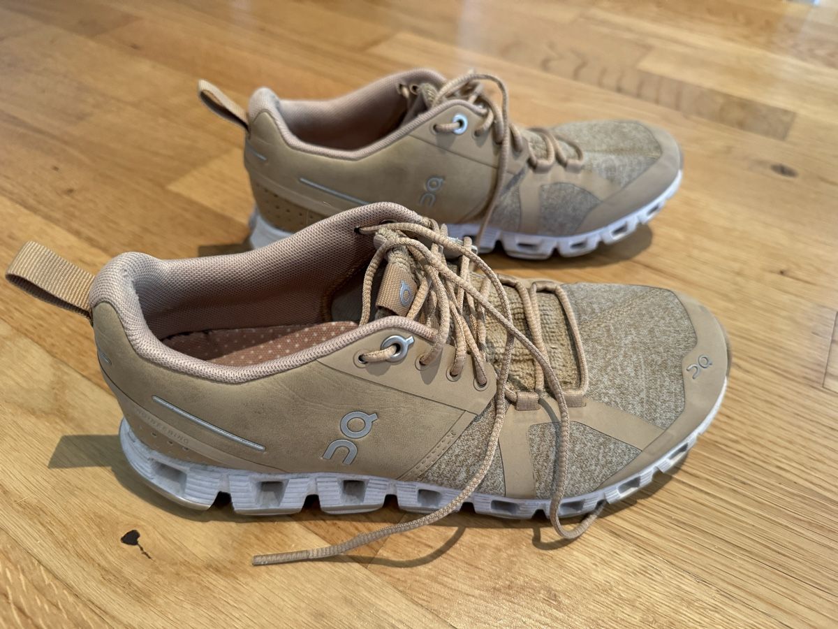 Scarpe da donna: on Schuhe gebraucht - guter Zustand – Usato da Wetzikon ZH venduto da sophiap