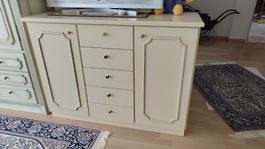 Sideboard Landhausstil – 2 Türen, 5 Schübe