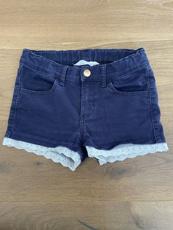 Shorts / Kurze Hosen