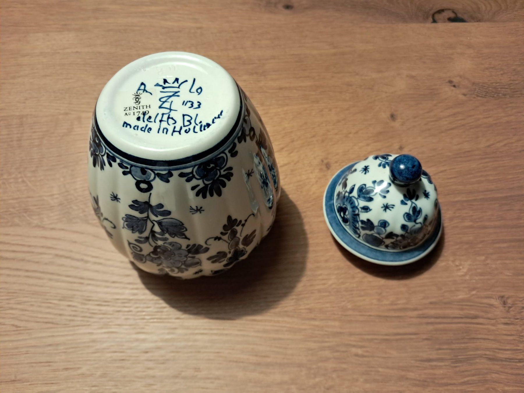 Vasi & Recipienti: Fayence Deckelvase aus Delft – Usato da Emmetten venduto da schiiiff 2
