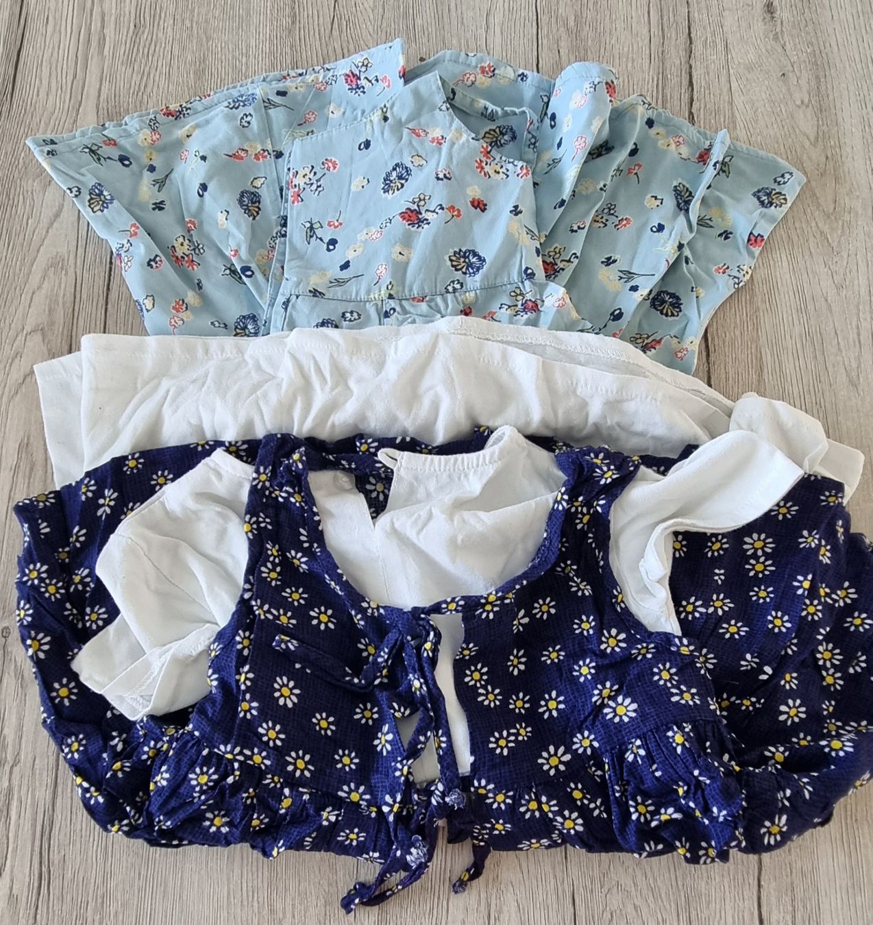 Vestiti & Gonne: 2xSommerkleider gr.92 – Usato da Grossdietwil venduto da GNOM313