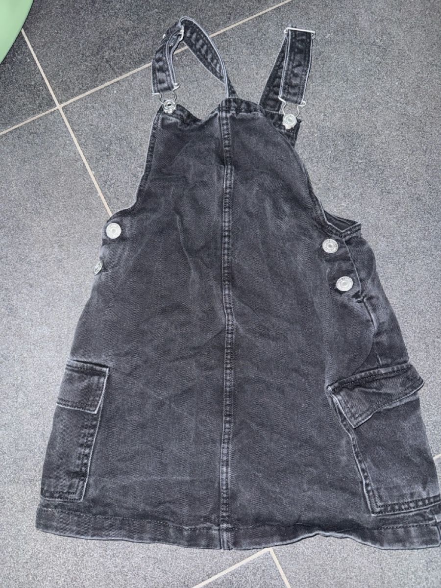 Vestiti & Gonne: Jeans Latzrock 140 – Usato da Buttikon SZ venduto da Kellerabteil