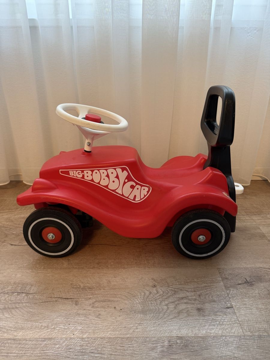 Big Véhicules pour enfants: Bobby Car mit Walker – D'occasion à Wädenswil par Ifthekelt
