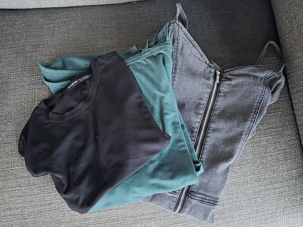 Lotti di vestiti: Sommerkleider & Jumpsuit Set Gr. S – Usato da Winterthur venduto da Janine18 4