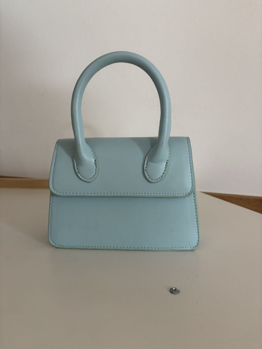 Taschen für Damen: Blaue Mini-Handtasche – Gebraucht aus Winterthur von sanneagasi