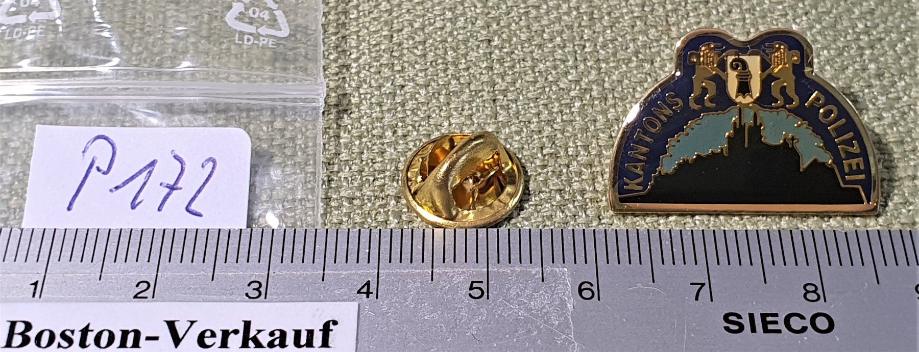 Placchette & Badge: P172 - Pin Kantons Polizei Basel-Stadt – Usato da Reinach BL venduto da Boston-Verkauf 1