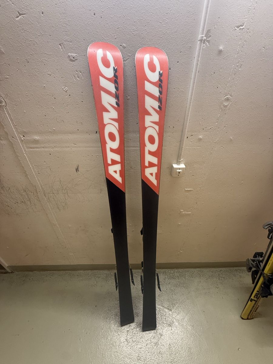 Atomic Skis: Atomic Skis 159 cm with bindings – D'occasion à Zürich par CottleGuitar 3