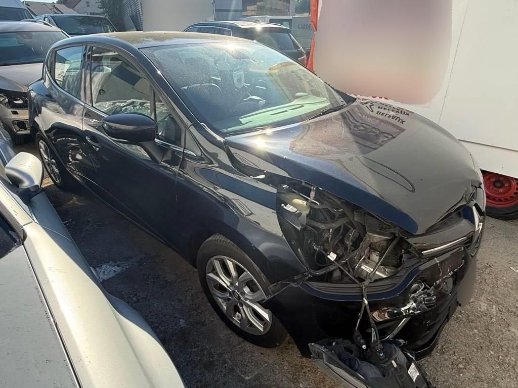 Renault Automobili: Renault Clio IV Intens 0.9, 90 CV – Difettoso da Monthey venduto da nej_s7vf 2