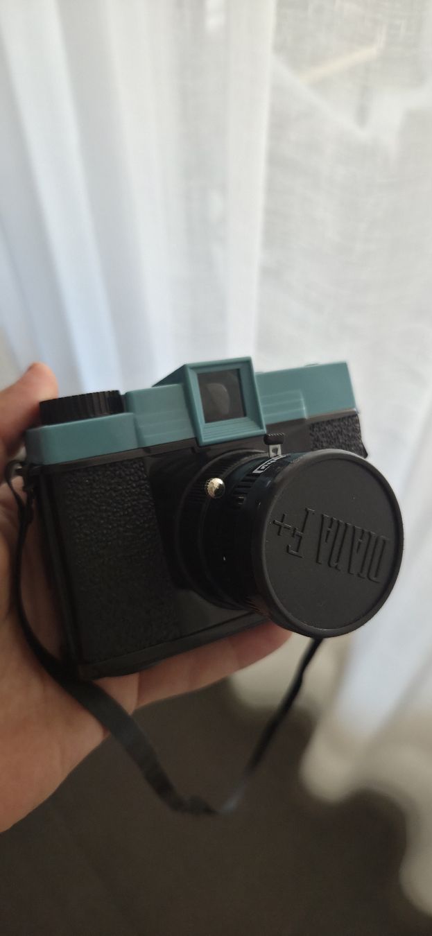 Lomo Fotocamera: Lomography Diana F+ – Usato da Gossau SG venduto da avn_qw6r 1