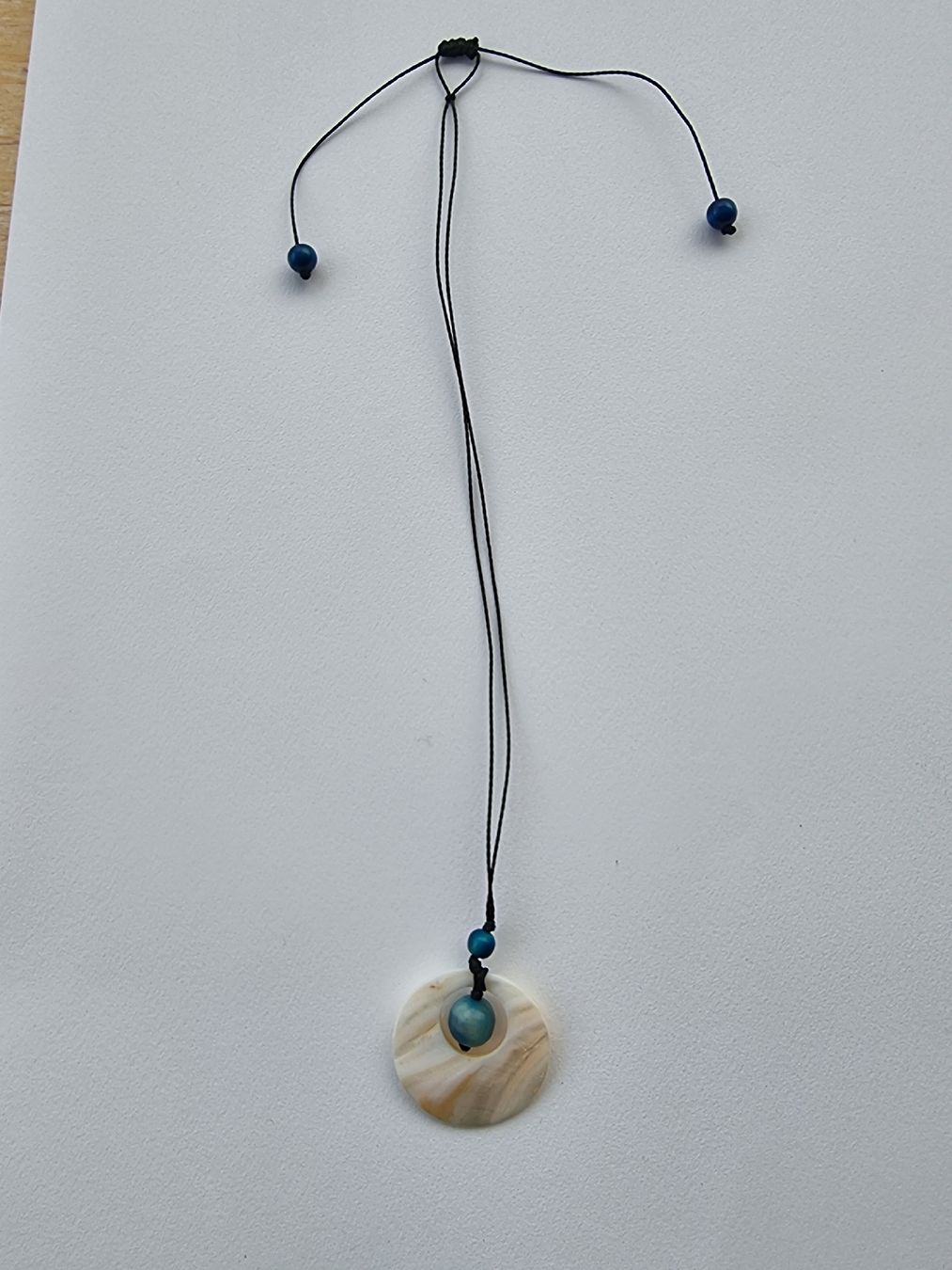 Catenine: Schöne Halskette (Tagua) – Nuovo (secondo la descrizione) da Winterthur venduto da Christinakim