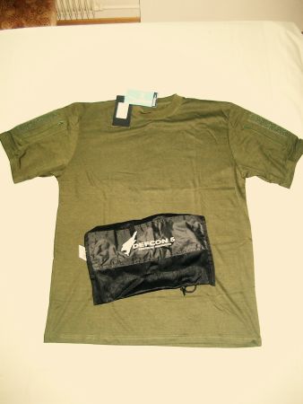Taktisches T-Shirt von Defcon 5 Gr. M, NEU und OVP