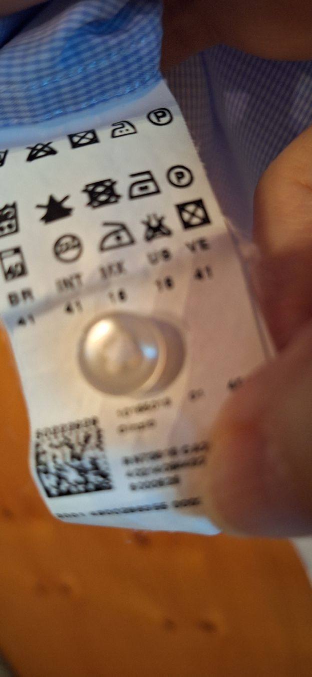 Hugo Boss Camicie: Hugo Boss Herrenhemd Gr. 41 – Nuovo (secondo la descrizione) da Männedorf venduto da Livingston 1
