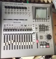 Roland VS-2400CD Enregistreur multipiste en très bonne état