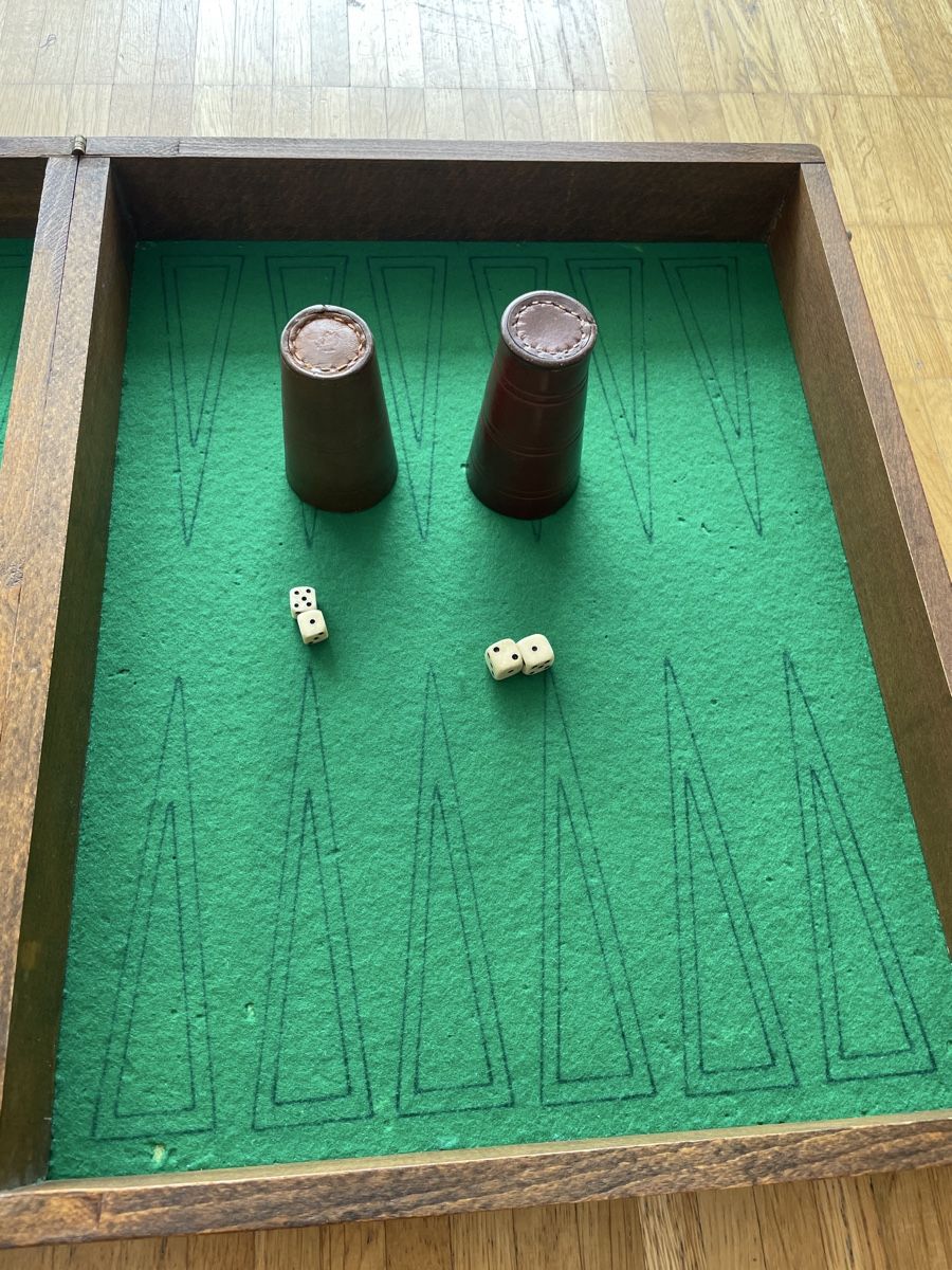 Jeux: Wooden Backgammon and Chess Board – D'occasion à Neuchatel par shi_9fzw 4