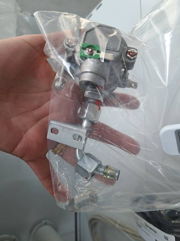 Veicoli da campeggio: Zündsicherungsventil Set S 3004/5004 – Nuovo e nell'imballaggio originale da Emmen venduto da CZ6032 1